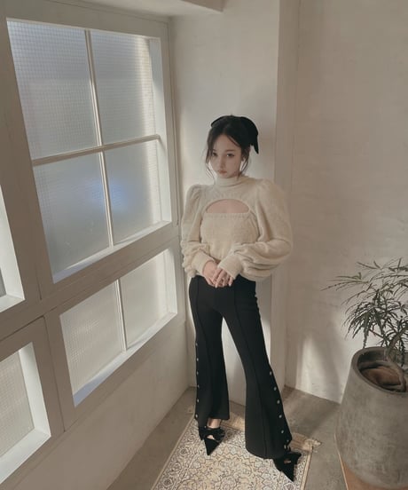 バックリボンサイドスリットフレアパンツ / Back Ribbon Side Slit Flare Pants