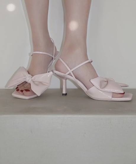 エナメルリボンスクエアトゥーサンダル　Enamel Ribbon Square Toes Sandals