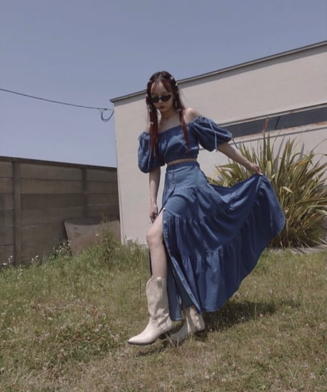 バックリボンデニムティアードスカート / Back Ribbon Denim Tiered Skirt