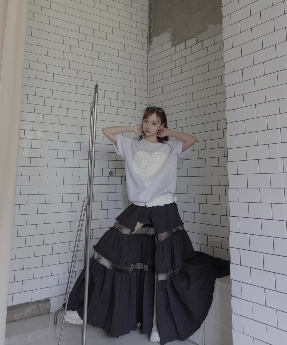 Black］フロントオープンレースティアードスカート / Front Open Lace T