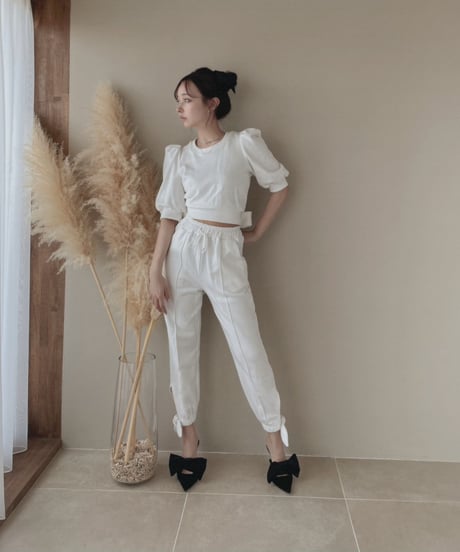 センターシームサイドリボンジョガーパンツ / Center Seam Cropped Side Ribbon Jogger Pants