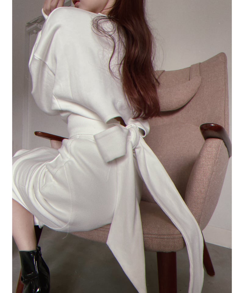 Fallin&#39; - fiction tokyo バックリボンクロップドトップ バックリボンクロップドトップ /Back Ribbon Cropped Top | FICTI