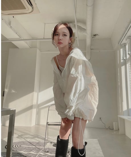 ハーフジップアップナイロンフーディー / Half Zip-up Nylon Hoodie