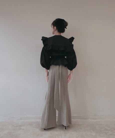 フリルビッグ襟ブラウス /   Fril Big Collar Blouse