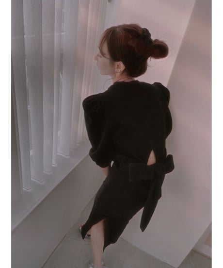 バックリボンスリットワンピース / Back Ribbon Slit One-Piece