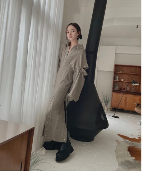 スナップスリットワンピース / Metal Snaps Slit One-Piece