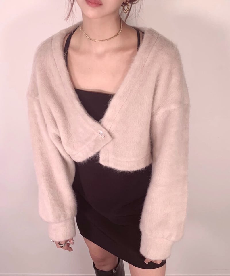 クロップドアシンメトリーカーディガン / Cropped Asymmetry クロップドアシンメトリーカーディガン / Cropped Asymmetry