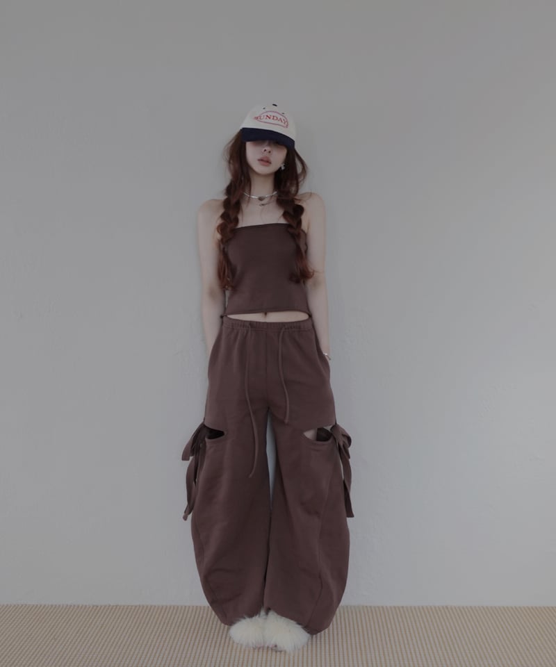 【新品未使用タグ付き】fiction tokyo サイドカットスウェットパンツ サイドカットスウェットパンツ/Side Cutting Sweat Pants | FICTI