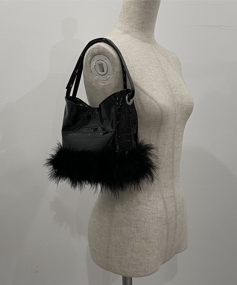 可愛い❗ CROCODILE エナメル調レッドハンドバッグ 未使用保管品】ANKH-JET/crocodile leather/アンクジェット