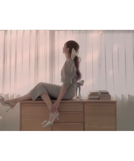 バックリボンスリットワンピース / Back Ribbon Slit One-Piece