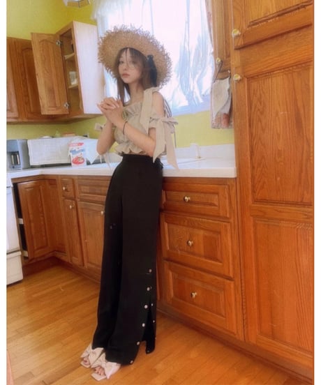 バックリボンサイドスリットパンツ　Back Ribbon Side Slit Pants