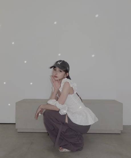 サイドカットボリュームパンツ / Side Cutting Volume Pants