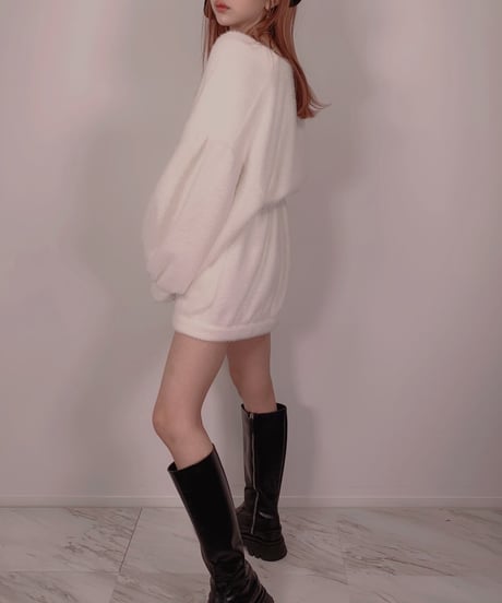 ボリュームスリーブガウン /  Volume Sleeve Gown