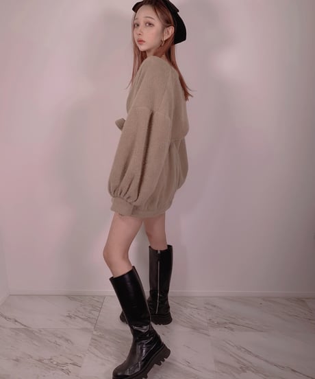 ボリュームスリーブガウン /  Volume Sleeve Gown
