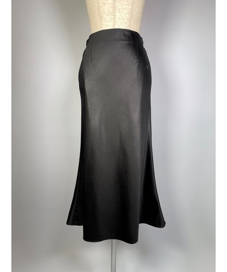 Emboss Flare Skirt　型押しフレアスカート