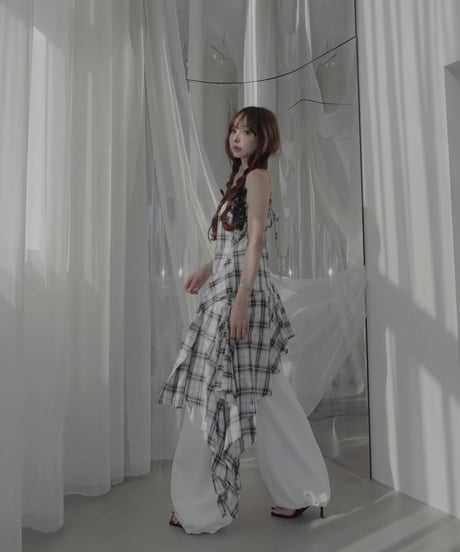 【White】レイヤードチェックワンピース / Layered Check Dress