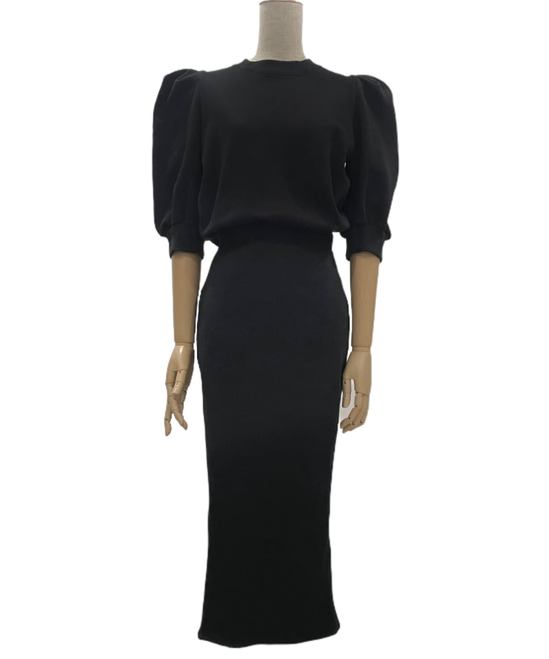 バックリボンスリットワンピース / Back Ribbon Slit One-Piece バックリボンスリットワンピース / Back Ribbon Slit One-Piece