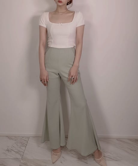 スクエアネックトップス　Square Neck Tops