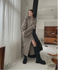 スナップスリットワンピース / Metal Snaps Slit One-Piece