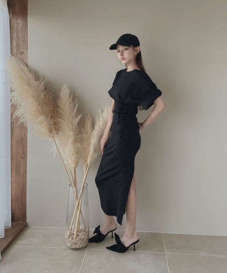 ロゴ刺繍バックスリットTワンピ / Logo Embroidery Back Slit T One-Piece