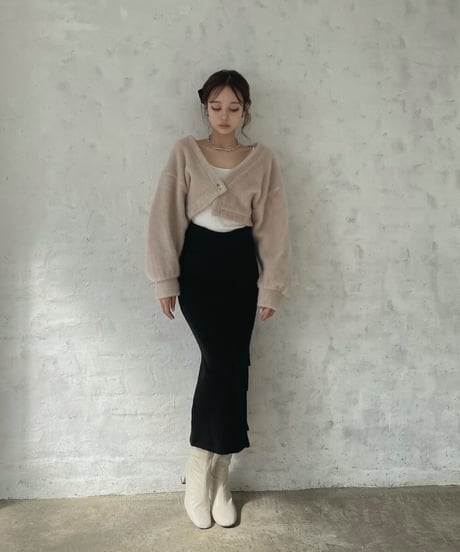 ベルトスリットニットスカート / Belted Slit Knit Skirt