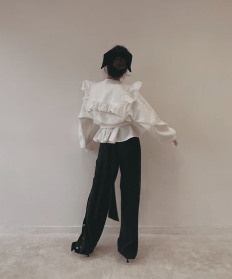 フリルビッグ襟ブラウス /   Fril Big Collar Blouse