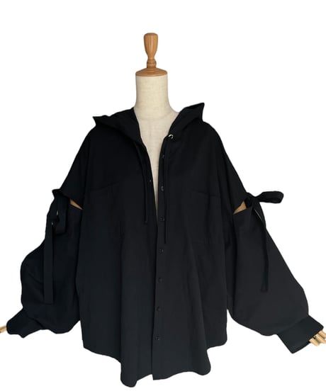 【Black】サイドカットフードシャツ/Side Cutting Hooded Shirts