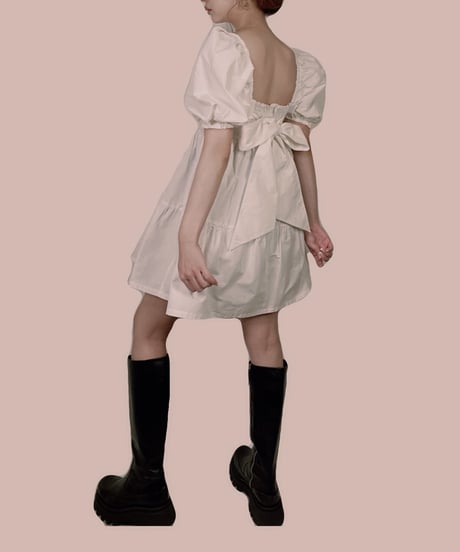 【ホワイト】パフスリーブチュニックワンピ Puff Sleeve Tunic One-Piece