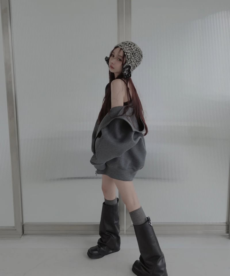 ロゴ刺繍ボンディングフルジップフーディー fiction tokyo fiction tokyo ロゴ刺繍ボンディングフルジップフーディー