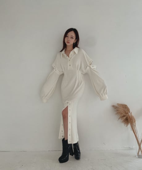 スナップスリットワンピース / Metal Snaps Slit One-Piece