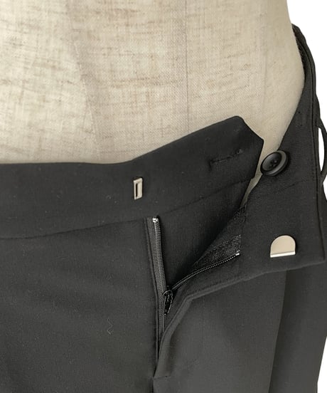サイドカットベルトタックパンツ / Side Cut Belt Tuck Pants