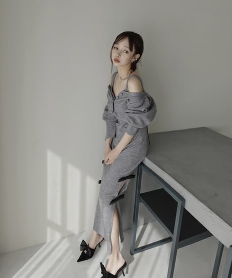 レザーリボンスリットワンピース / Faux Leather ribbon Slit One-Piece