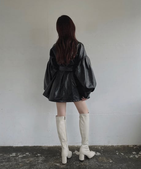 ボリュームスリーブエナメルジャケット / Volume Sleeves Enamel Jacket