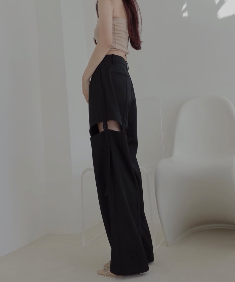 サイドカットベルトタックパンツ / Side Cut Belt Tuck Pants サイドカットベルトタックパンツ / Side Cut Belt Tuck Pants