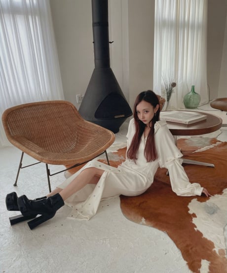 スナップスリットワンピース / Metal Snaps Slit One-Piece