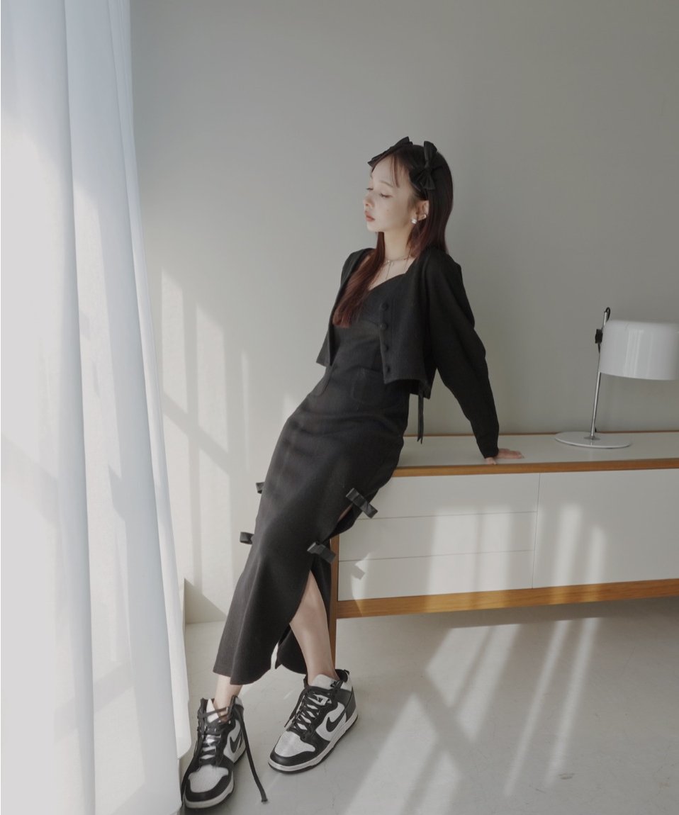 レザーリボンスリットワンピース / Faux Leather ribbon Slit One-