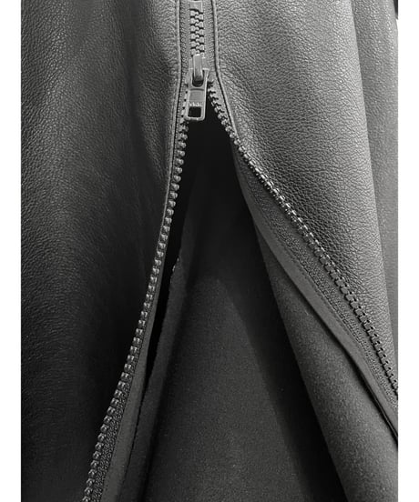 ジップオープンフェイクレザースカート / Zip Open FakeLeather Skirt