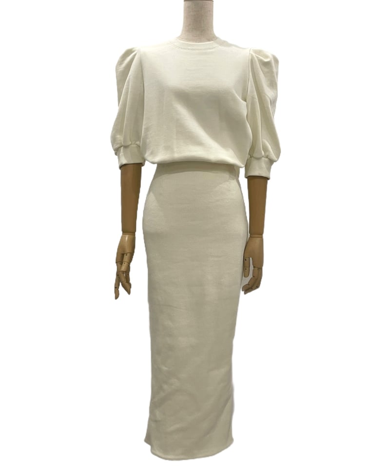 バックリボンスリットワンピース / Back Ribbon Slit One-Piece バックリボンスリットワンピース / Back Ribbon Slit One-Piece