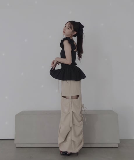サイドカットボリュームパンツ / Side Cutting Volume Pants
