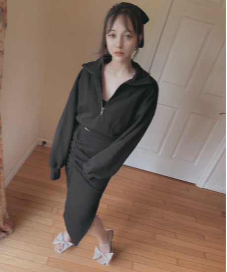 ハーフジップアップクロップドスウェット / Half Zip-up Cropped Sweat