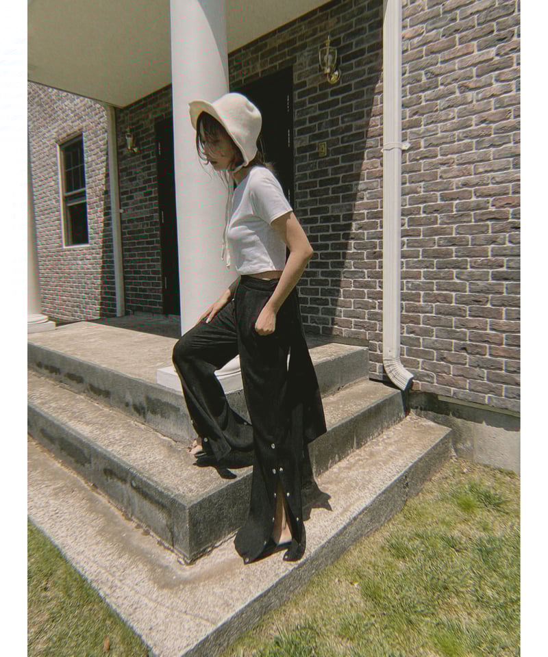 ビジューTシャツ Bijou T-shirt | FICTION TOKYO OFFICIAL