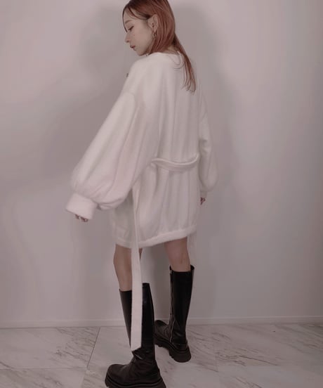 ボリュームスリーブガウン /  Volume Sleeve Gown