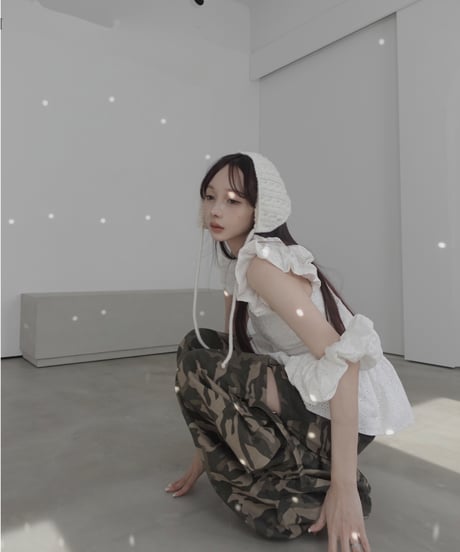 サイドカットボリュームパンツ / Side Cutting Volume Pants