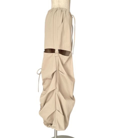 サイドカットボリュームパンツ / Side Cutting Volume Pants