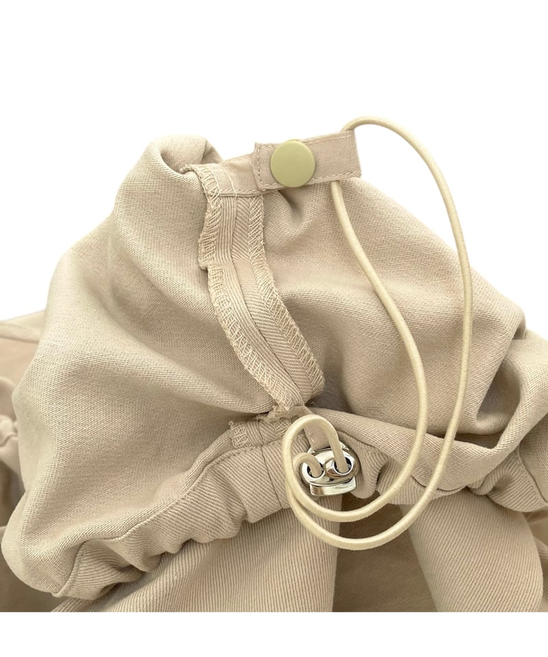 fictiontokyo サイドカットボリュームパンツ( ベージュ) サイドカットボリュームパンツ / Side Cutting Volume Pants | FI