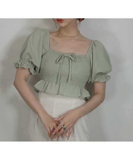 パフスリーブシャーリングトップス　Puff Sleeve Shirring Tops