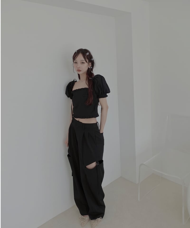 サイドカットベルトタックパンツ / Side Cut Belt Tuck Pants サイドカットベルトタックパンツ / Side Cut Belt Tuck Pants