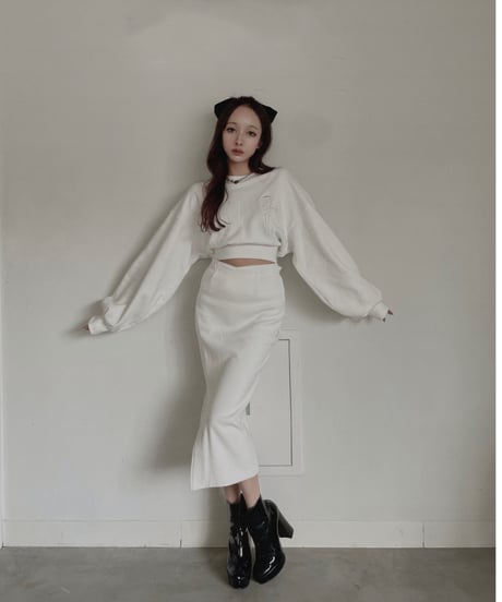 バックリボンクロップドトップ /Back Ribbon Cropped Top
