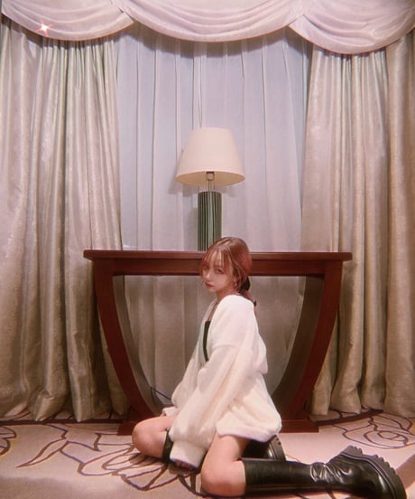 ボリュームスリーブガウン /  Volume Sleeve Gown