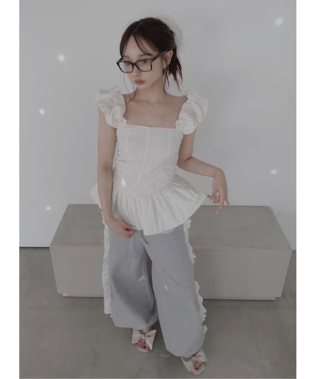 エナメルリボンスクエアトゥーサンダル　Enamel Ribbon Square Toes Sandals